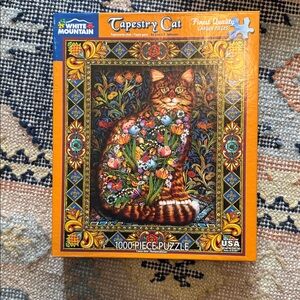 White Mountain Tapestry Cat Puzzle 1000 Pieces